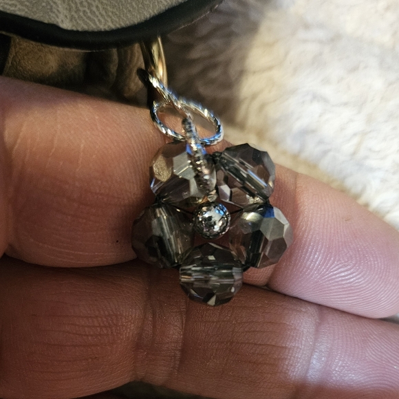 Leather Flower Wristlet w/ Beaded Flower Dangle - Picture 7 of 8